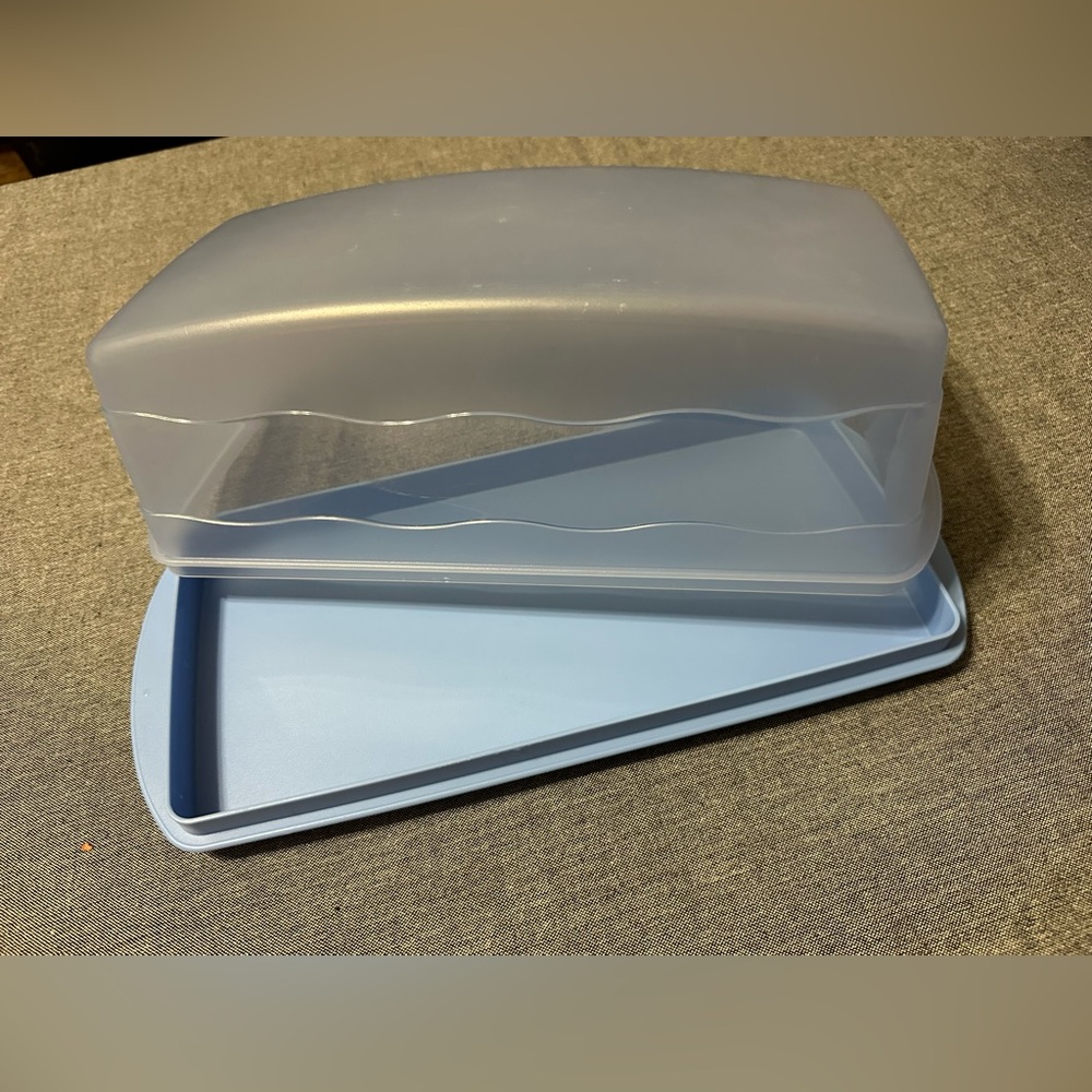 Tupperware HTF Blue Bread Box NEW